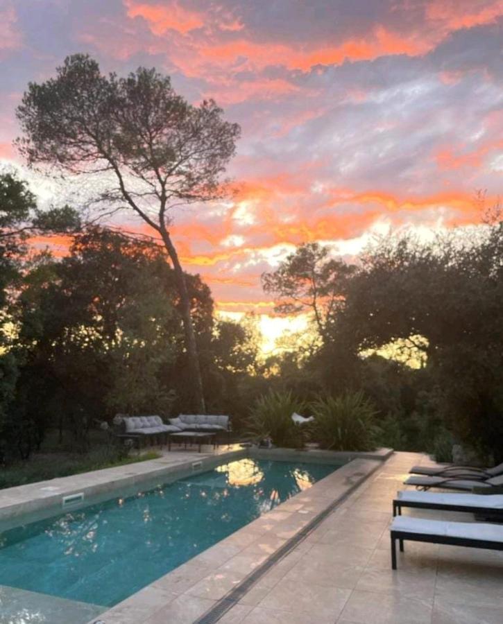 La Villa Kallisté Vacquières Esterno foto